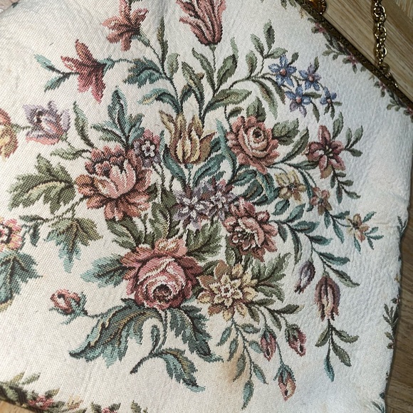 Vintage Delill Flower Clutch Purse - Picture 2 of 3